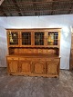 Skab med vitrine overdel Kr. kr. 3200,-